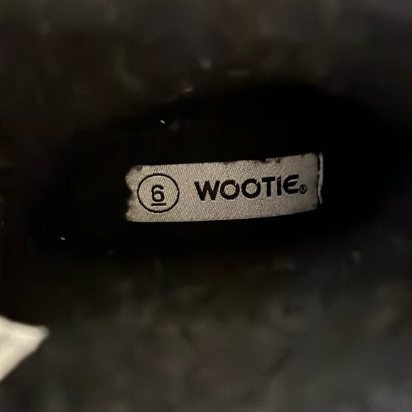 Wootie Rain Boots - Picture 4 of 8